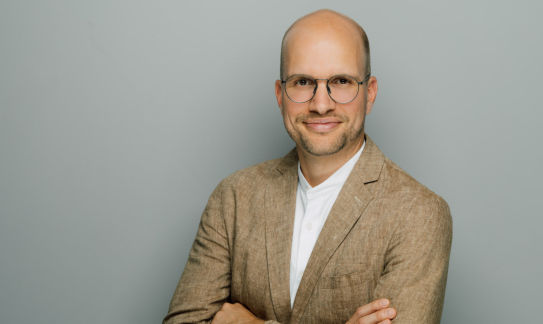 Portraitfoto von Florian Kremmler